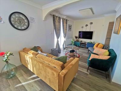 Maison - 90 m² - 5 pièces