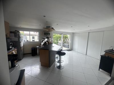 Maison - 103 m² - 6 pièces