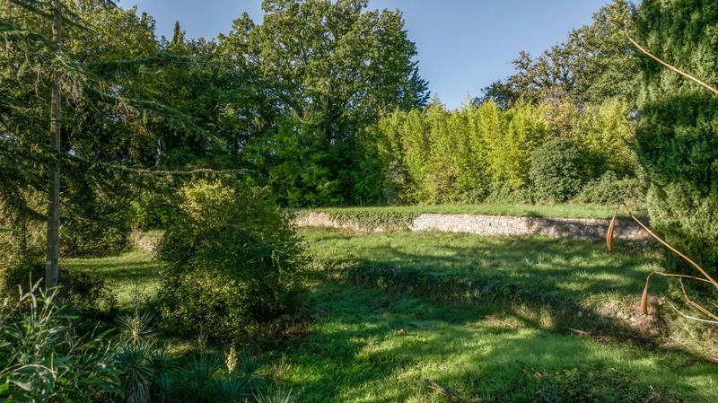 Maison - 240 m² - 10 pièces