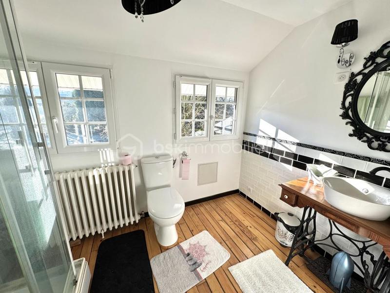 Maison - 130 m² - 6 pièces