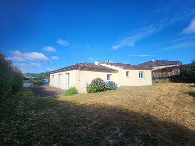 Maison - 113 m² - 6 pièces