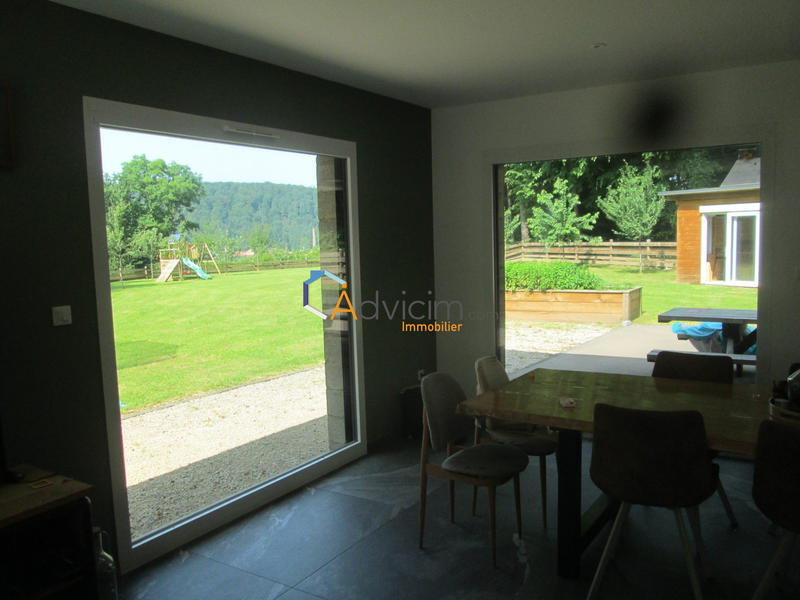 Maison - 172 m² - 8 pièces