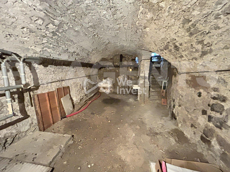 Local commercial - 199 m² - 4 pièces