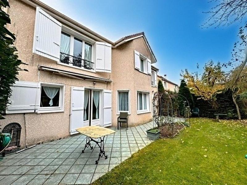 Maison - 157 m² - 7 pièces