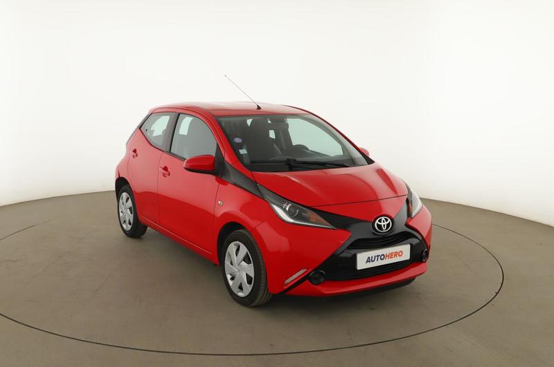 Toyota Aygo 1.0 Vvt-i X-Play 5p 69 ch