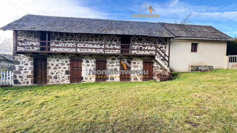 Maison traditionnelle - 149 m² - 6 pièces