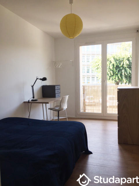 Chambre - 12 m² - 1 pièce