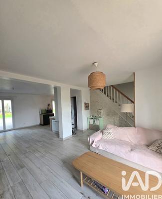 Maison - 157 m² - 9 pièces