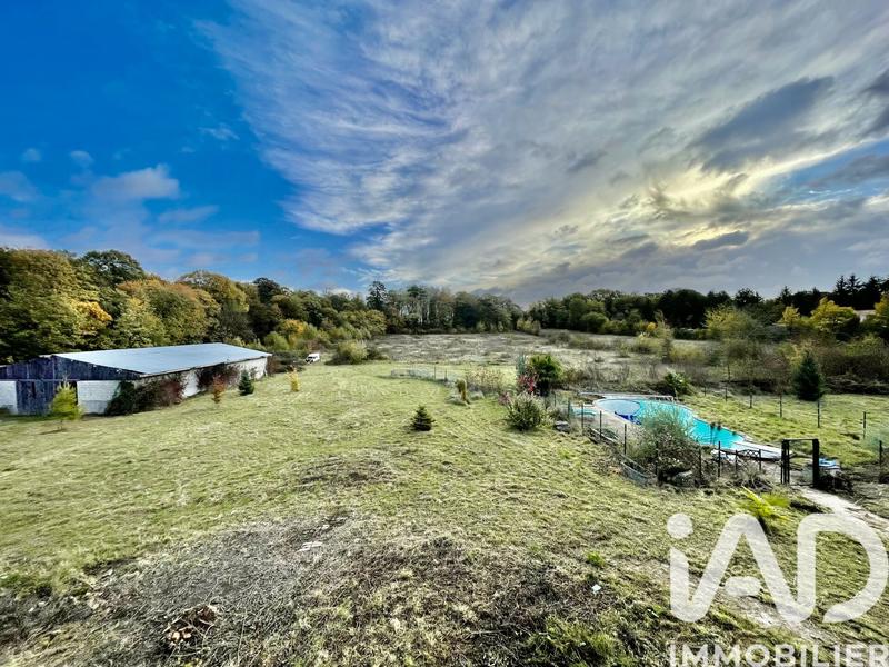 Maison - 221 m² - 11 pièces