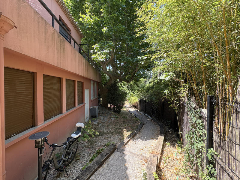 Appartement - 188 m² - 5 pièces