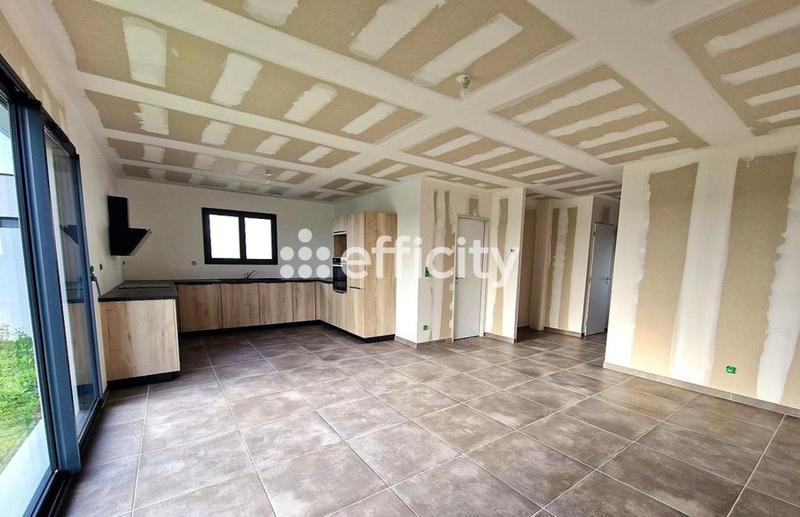 Maison - 88 m² - 4 pièces