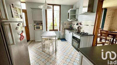 Maison - 177 m² - 7 pièces