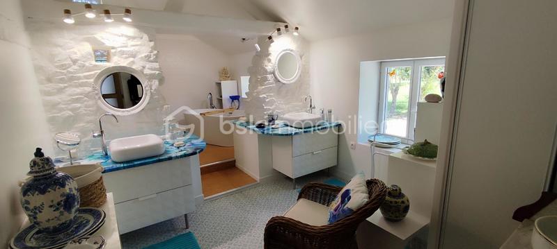 Propriété - 174 m² - 7 pièces