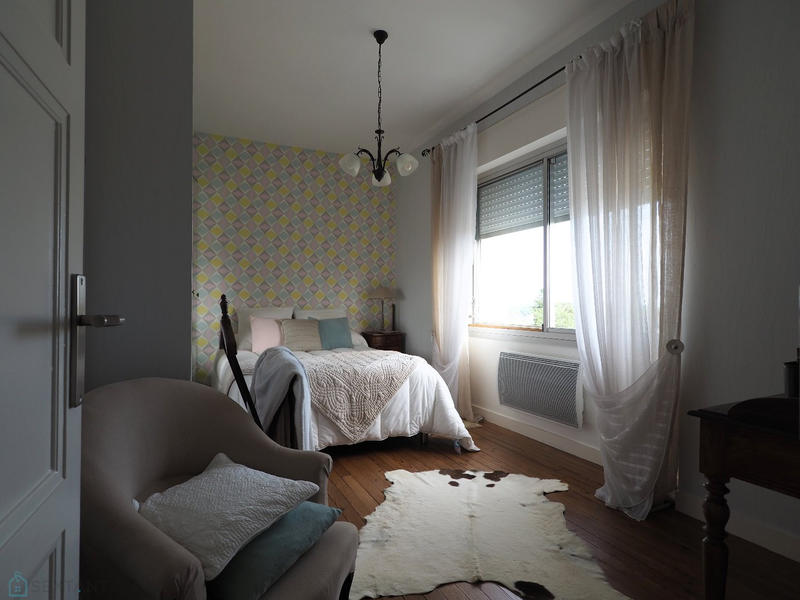 Maison - 174 m² - 7 pièces