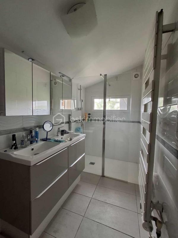 Maison - 163 m² - 6 pièces