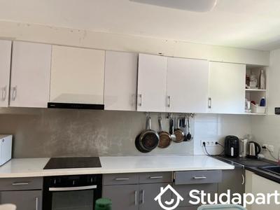 Chambre - 12 m² - 1 pièce