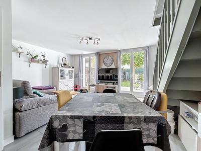 Villa - 80 m² - 5 pièces