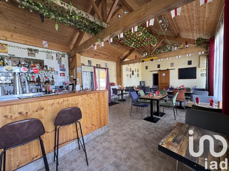 Maison - 650 m² - 25 pièces