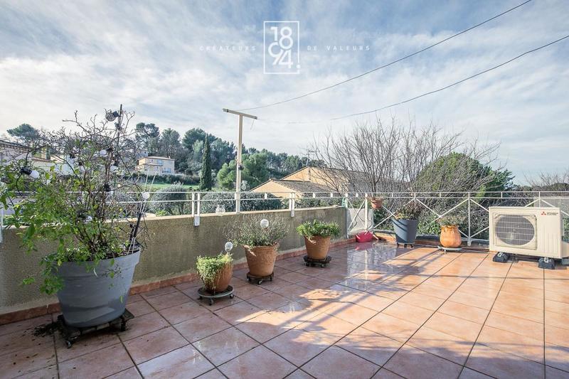 Appartement - 98 m² - 3 pièces