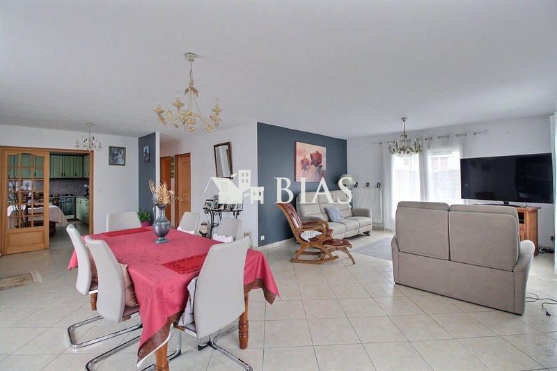 Maison - 146 m² - 7 pièces