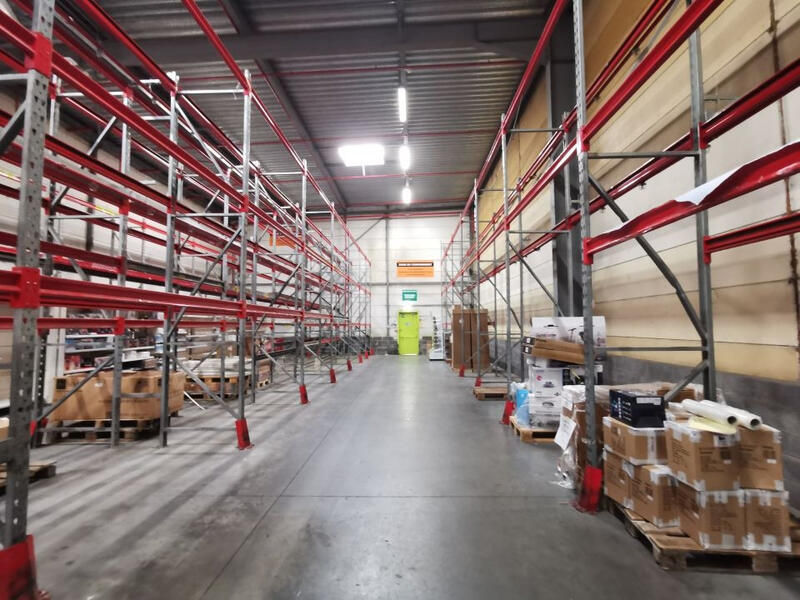 Local commercial - 685 m²