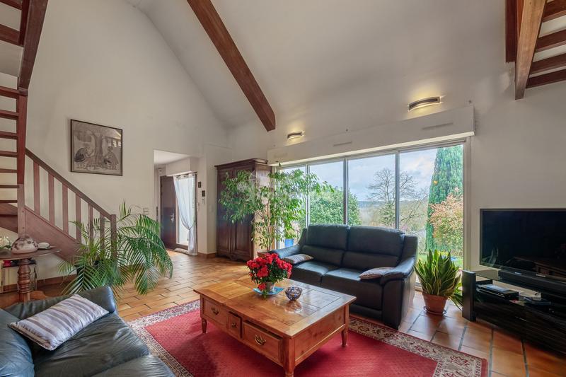 Maison - 147 m² - 6 pièces