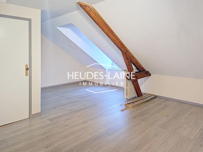 Maison - 215 m² - 7 pièces