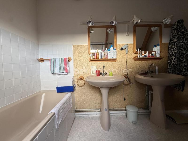 Haras - 106 m² - 4 pièces