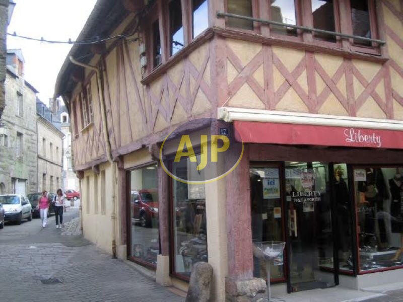 Immeuble - 3 pièces