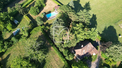 Maison - 160 m² - 8 pièces