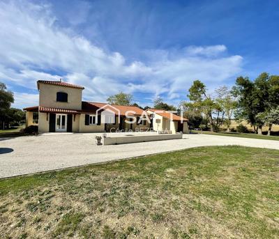 Maison - 139 m² - 5 pièces