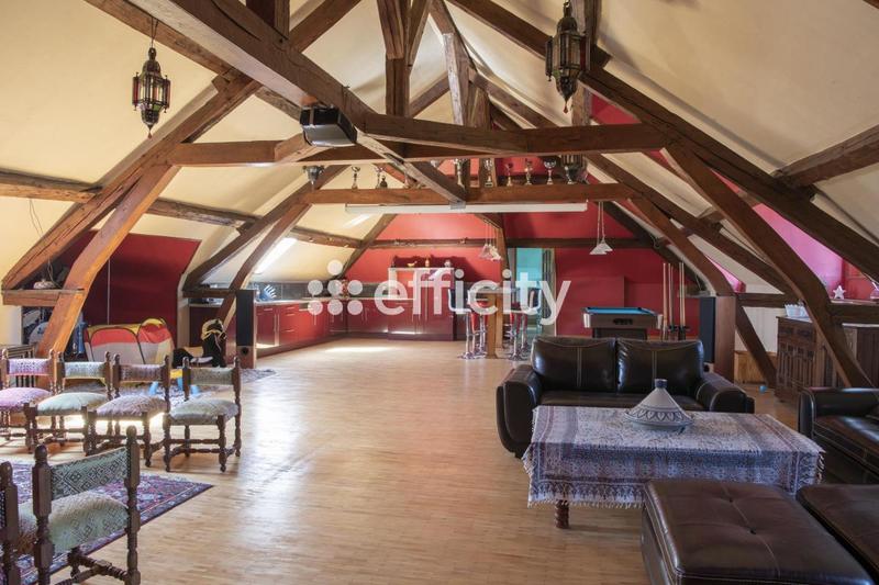 Demeure - 530 m² - 14 pièces