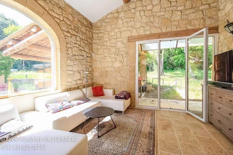 Maison - 282 m² - 10 pièces