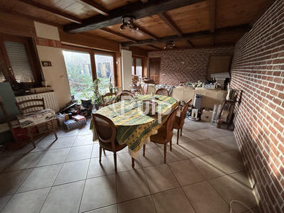 Corps de ferme - 240 m² - 11 pièces