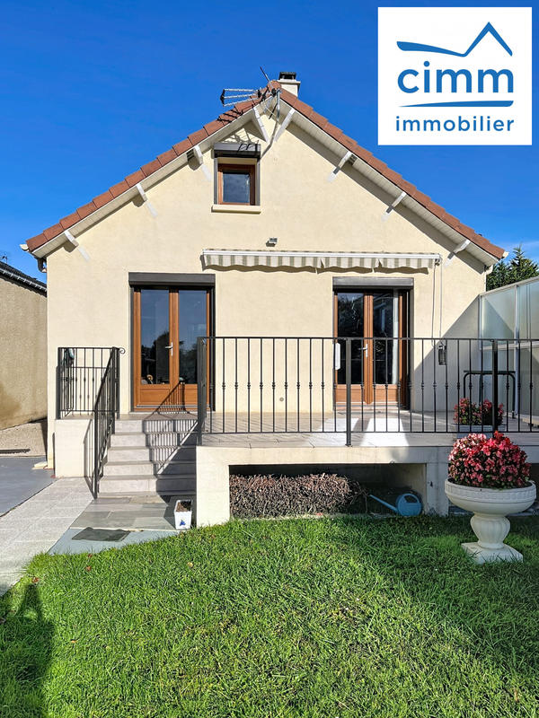 Maison - 95 m² - 5 pièces