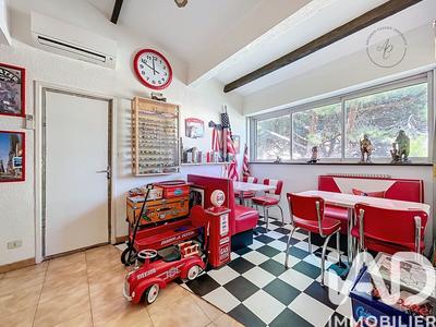 Appartement - 90 m² - 4 pièces