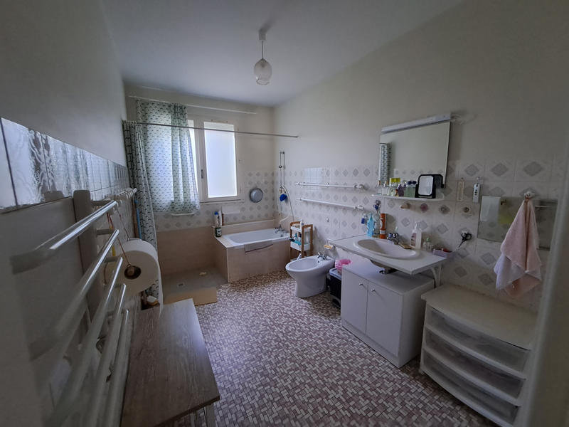 Propriété - 295 m² - 11 pièces