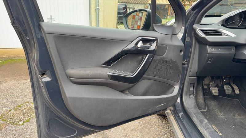 Peugeot 2008 1.2 Puretech 130 Signature