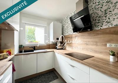 Maison - 94 m² - 4 pièces