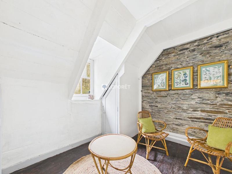 Maison bourgeoise - 196 m² - 12 pièces