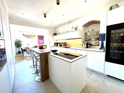 Appartement - 100 m² - 4 pièces