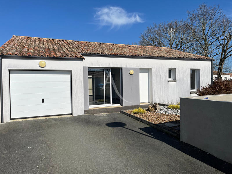 Maison - 92 m² - 4 pièces