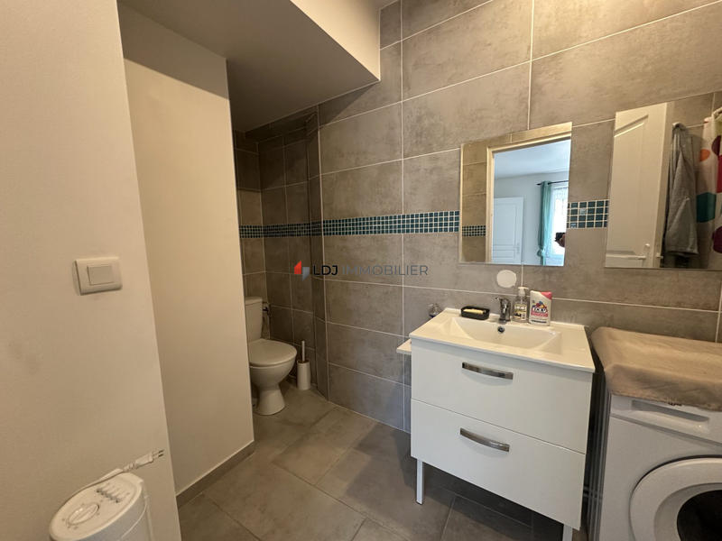 Immeuble - 147 m² - 6 pièces