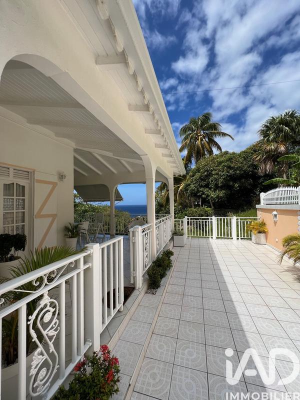 Maison - 110 m² - 6 pièces