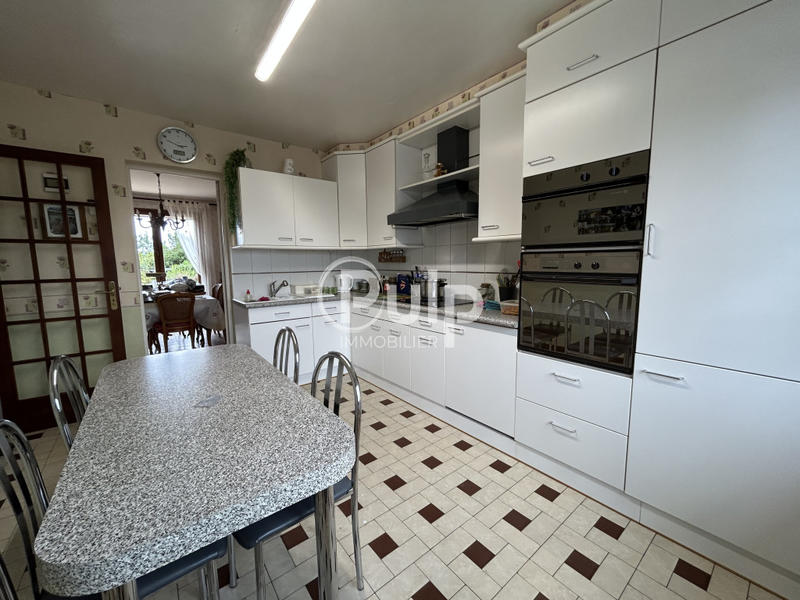 Pavillon - 135 m² - 8 pièces