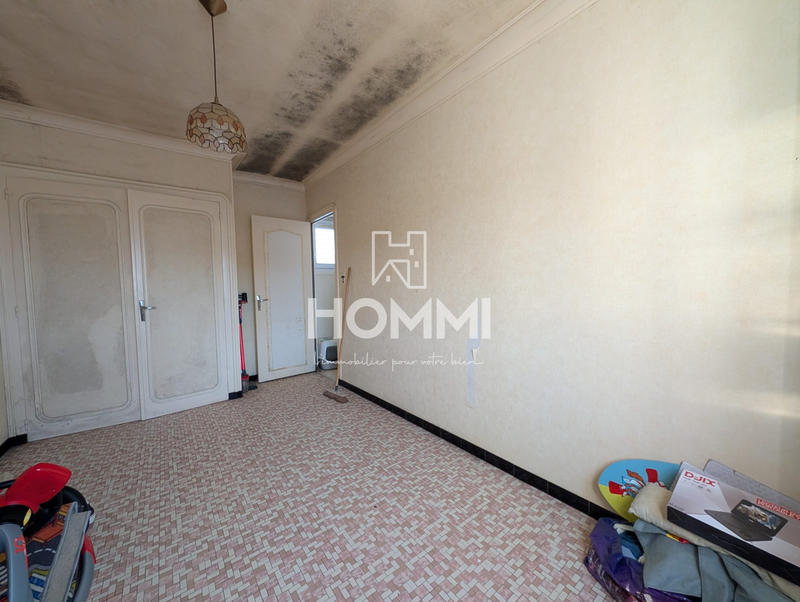 Maison - 99 m² - 5 pièces