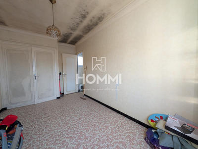 Maison - 99 m² - 5 pièces