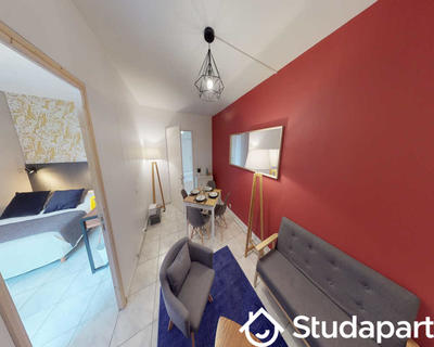 Chambre - 70 m² - 1 pièce