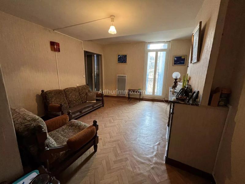 Maison - 229 m² - 9 pièces