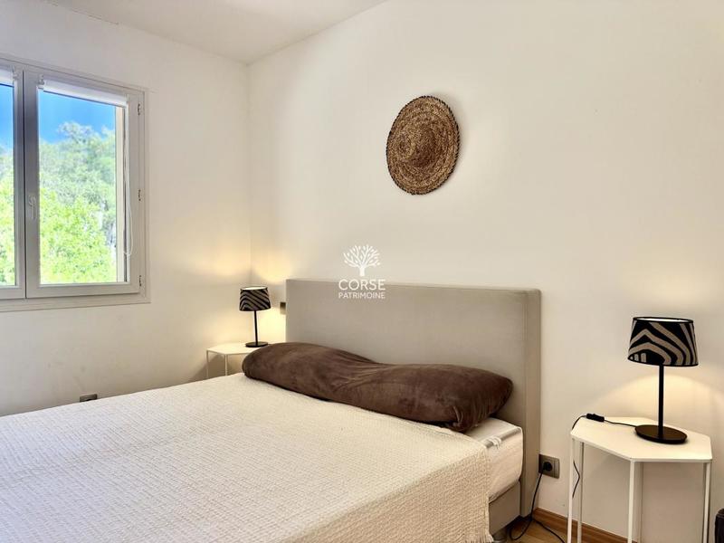 Villa - 201 m² - 6 pièces